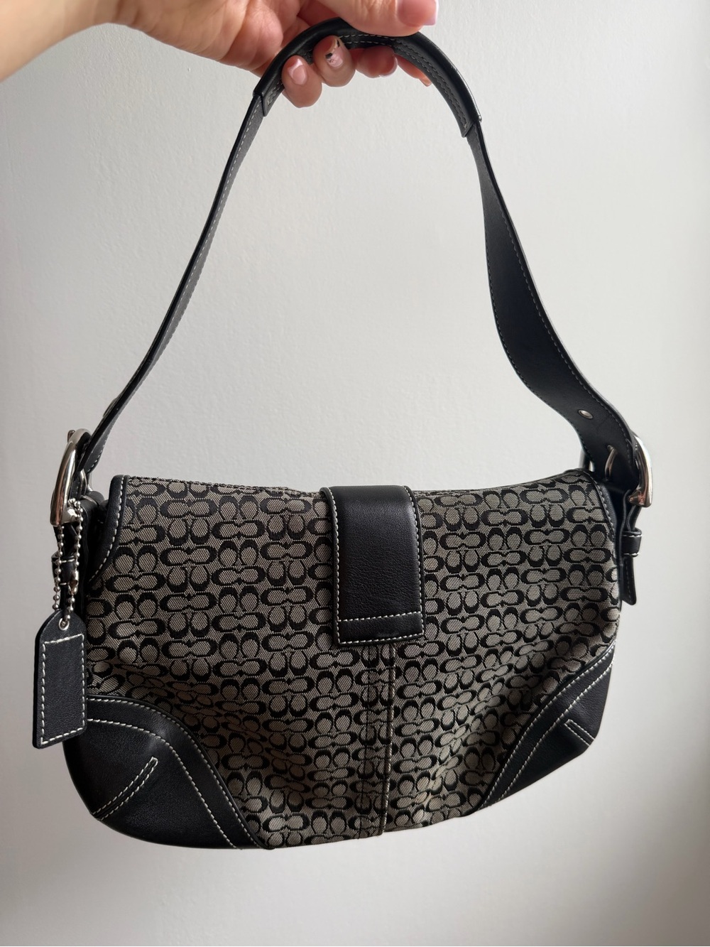 Vintage Coach Black and Gray Signature Shoulder Bag - Picture 2 of 7